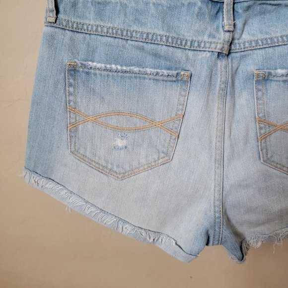 Abercrombie & Fitch Distressed Cutoff Denim Jean Shorts - Picture 9 of 14